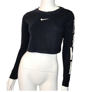 Nike Sportswear Women's Long Sleeve Cropped Graphic Tee Black Size S